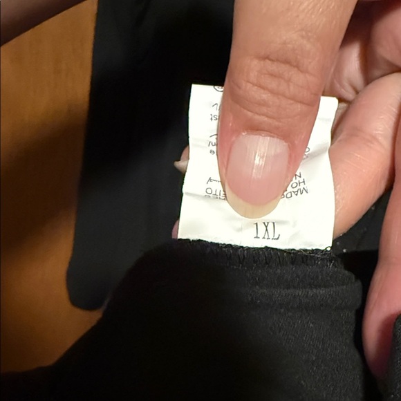 Elegant Black Women's Top - Picture 4 of 5